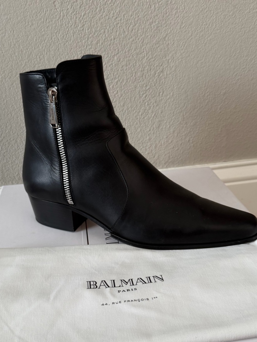 Balmain Black Leather Men's Zip Ankle Boots